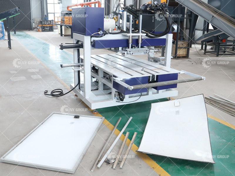 Hydraulic Frame Remover for Solar Panels